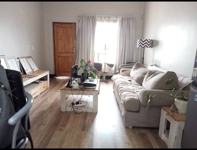 2 BEDROOM TOWNHOUSE FOR SALE IN COMET